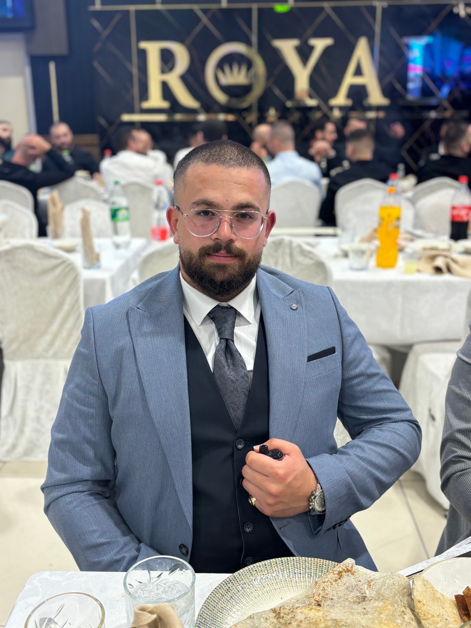 عيسى شاهين