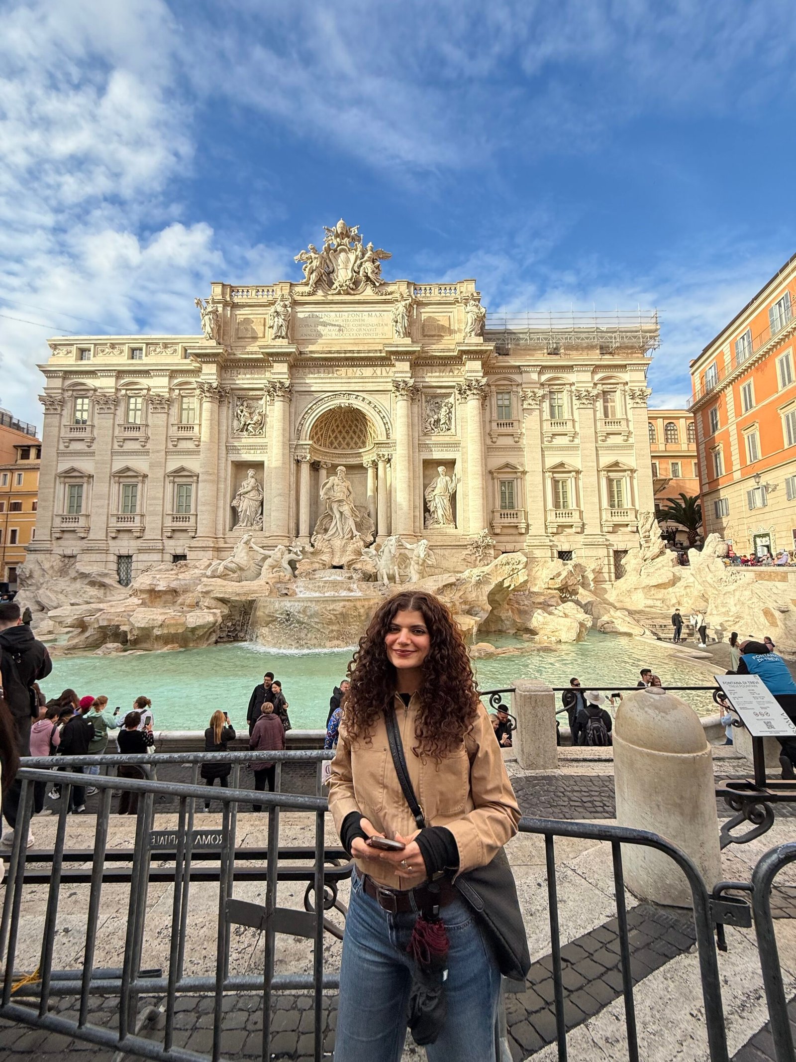 أسيل منير منصور